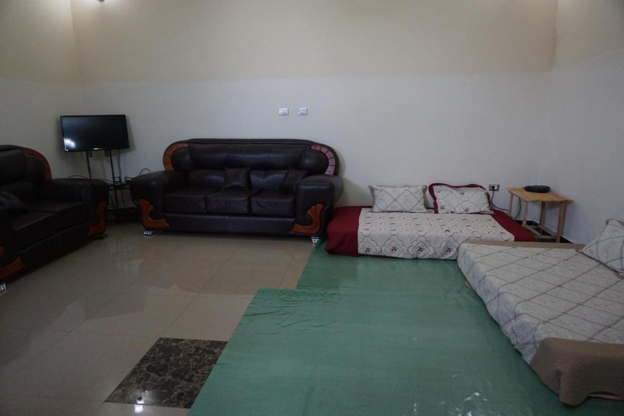 Хостел Bahir Dar Backpackers Экстерьер фото