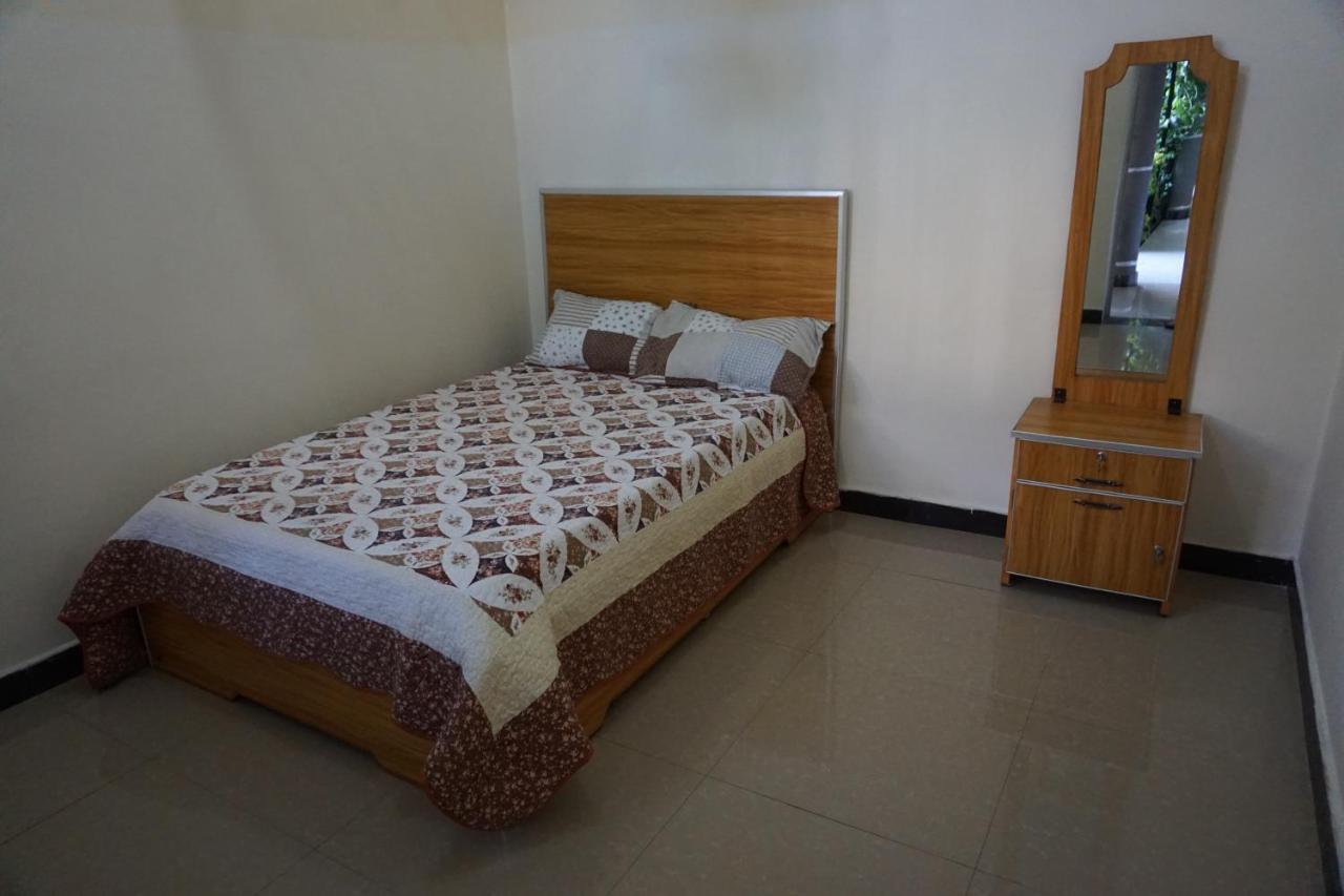 Хостел Bahir Dar Backpackers Экстерьер фото