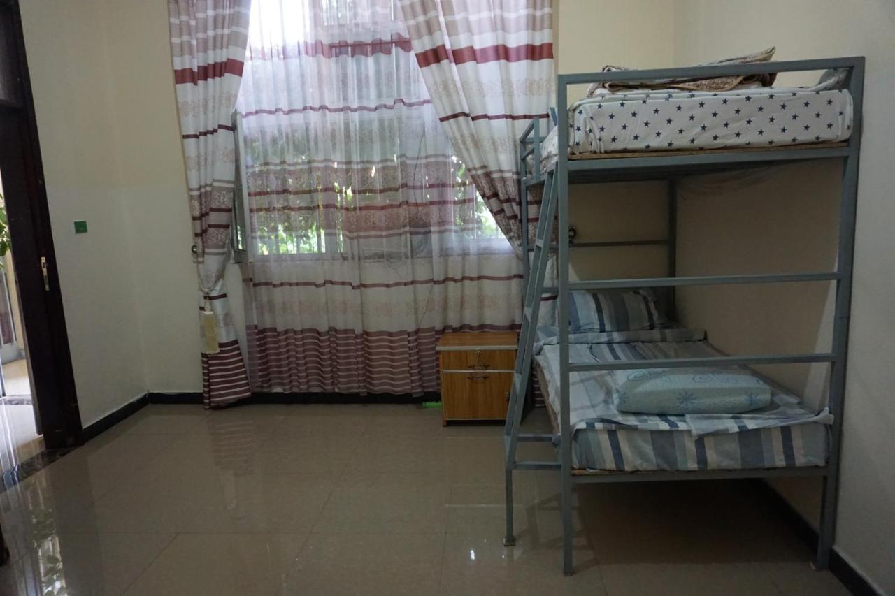 Хостел Bahir Dar Backpackers Экстерьер фото