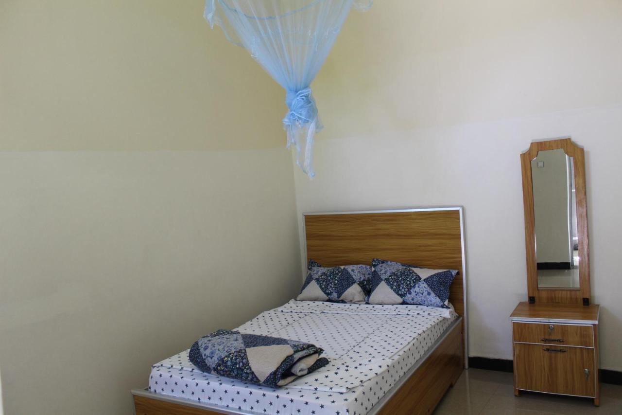 Хостел Bahir Dar Backpackers Экстерьер фото