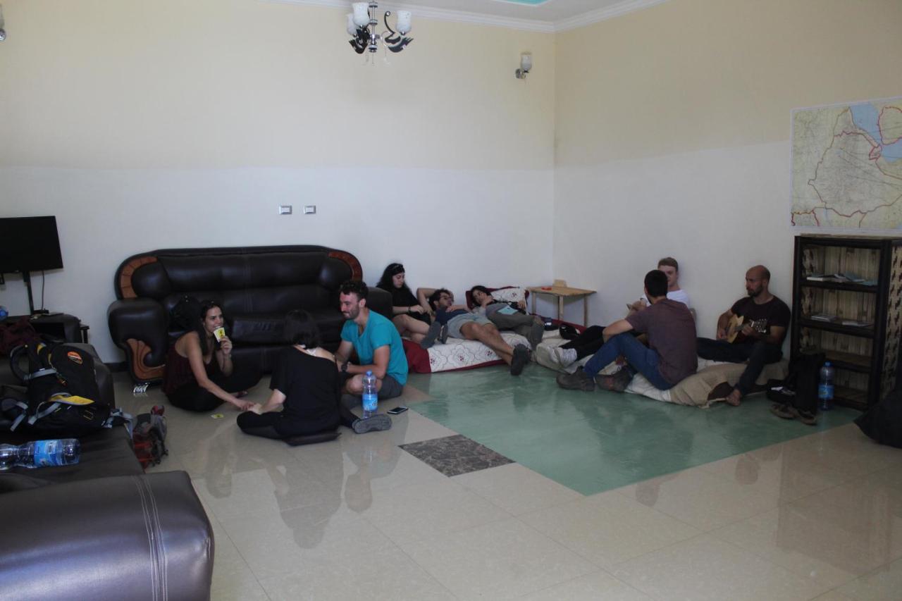 Хостел Bahir Dar Backpackers Экстерьер фото